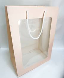 Пакет подарочный 25*35 с окном (1/10)